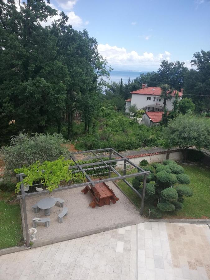 Apartment Nevija E Natale Opric Kültér fotó